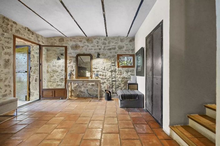 Image No.15-4 Bed House for sale