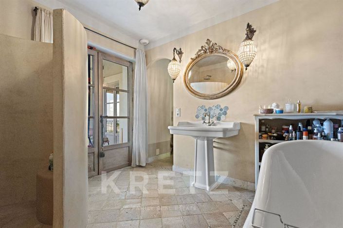 Image No.11-4 Bed House for sale