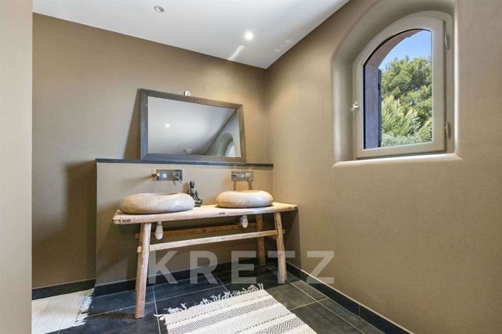 Image No.15-4 Bed House for sale