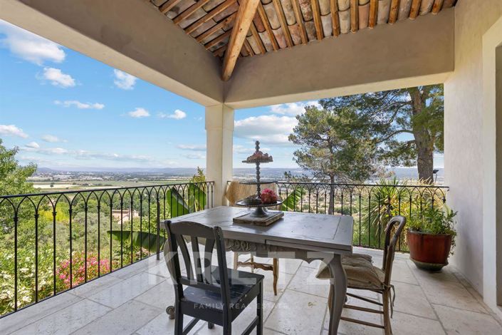 Image No.17-4 Bed House for sale