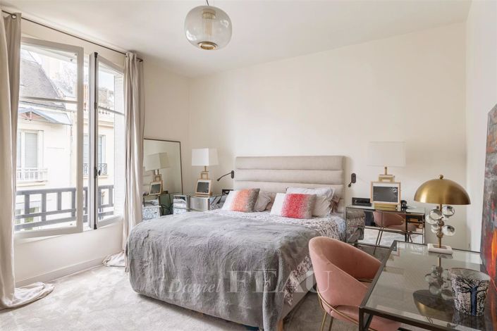 Image No.18-4 Bed House for sale