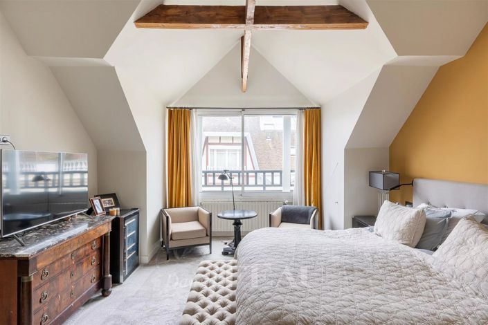 Image No.21-4 Bed House for sale