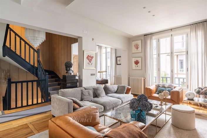 Image No.3-4 Bed House for sale