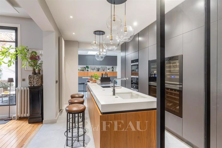 Image No.7-4 Bed House for sale