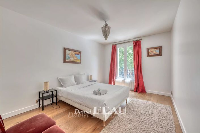 Image No.12-3 Bed Apartment for sale