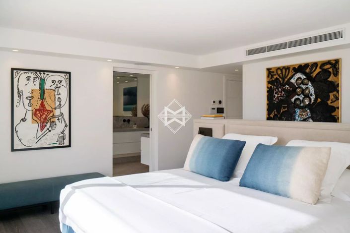 Image No.12-6 Bed House for sale