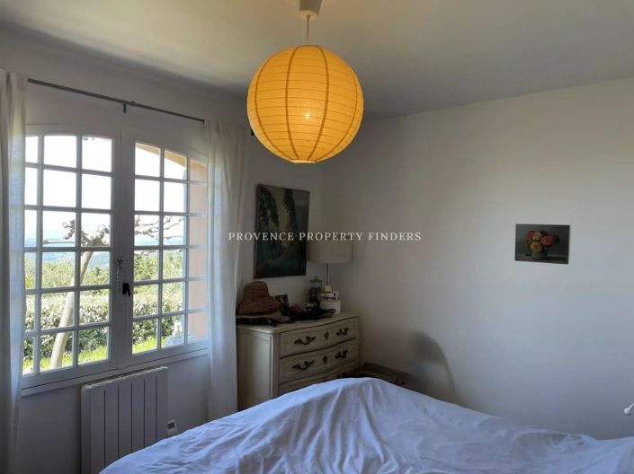 Image No.14-5 Bed House for sale