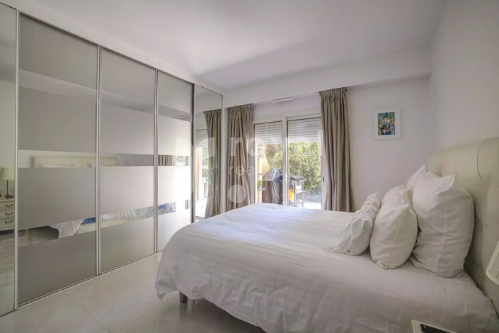 Image No.12-3 Bed House for sale