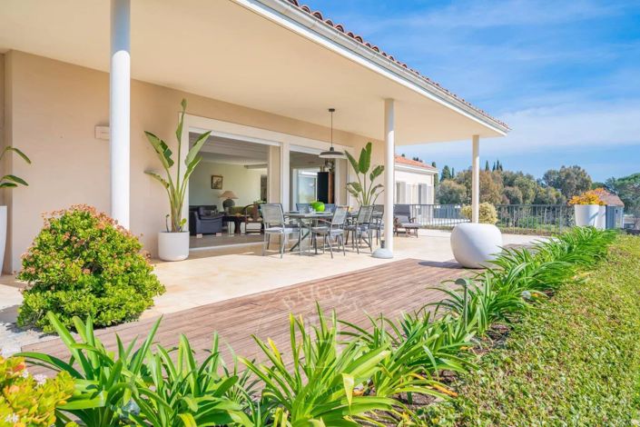 Image No.6-4 Bed House for sale