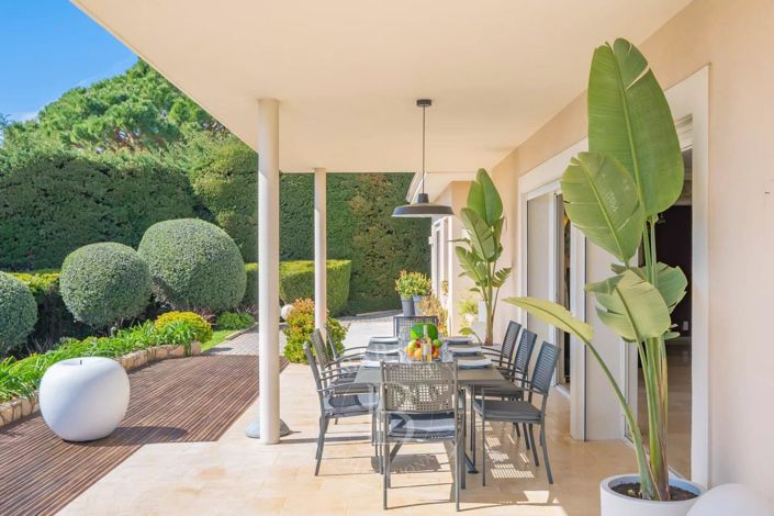 Image No.9-4 Bed House for sale