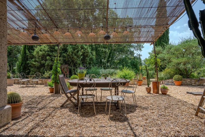 Image No.11-7 Bed House for sale