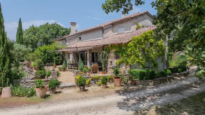 Image No.19-7 Bed House for sale