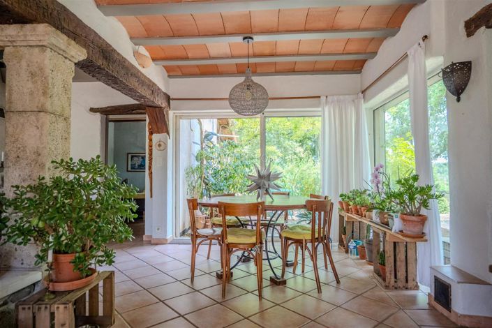 Image No.9-7 Bed House for sale