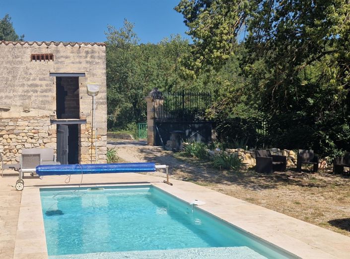 Image No.1-5 Bed House for sale