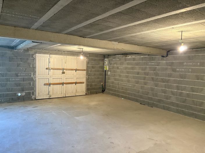 Image No.14-2 Bed House for sale