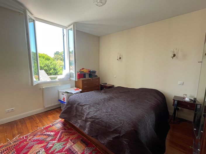 Image No.6-3 Bed House for sale