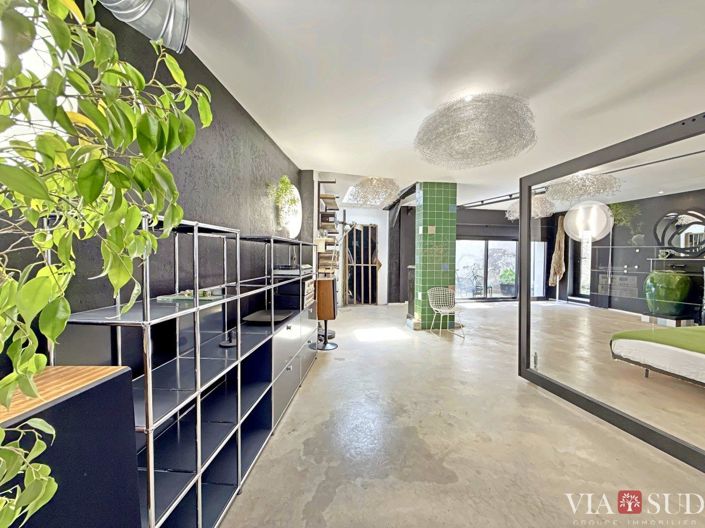 Image No.12-2 Bed Property for sale