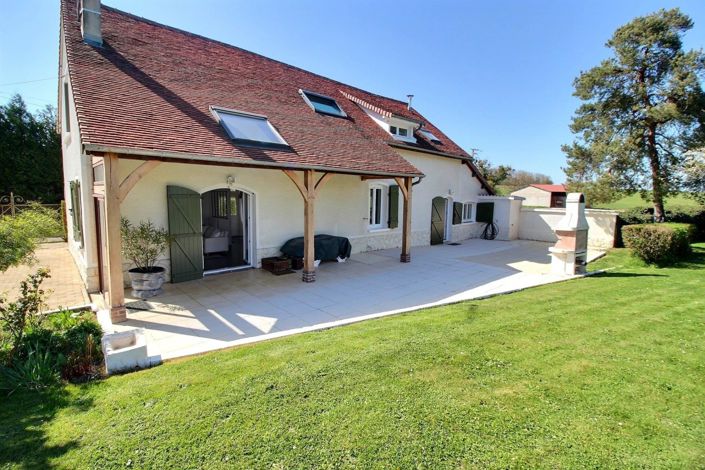 Image No.1-4 Bed House for sale