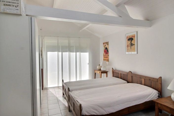 Image No.17-4 Bed House for sale