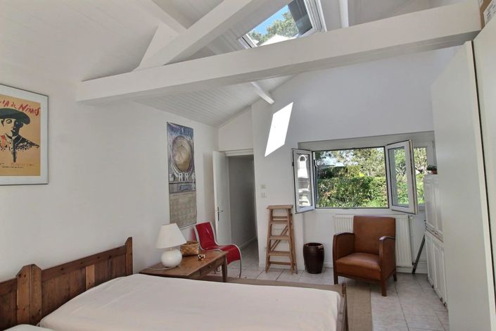 Image No.18-4 Bed House for sale