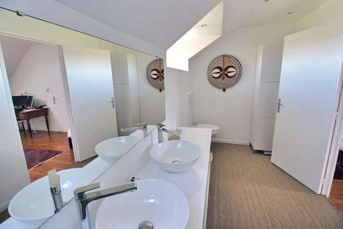 Image No.24-4 Bed House for sale