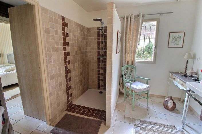 Image No.23-4 Bed House for sale