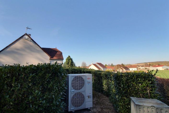 Image No.6-4 Bed House for sale