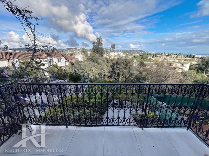 Image No.10-3 Bed House for sale