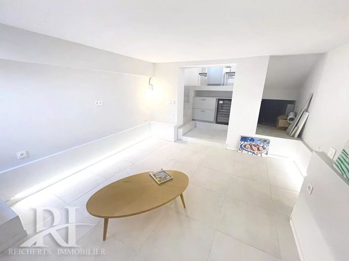 Image No.14-3 Bed House for sale