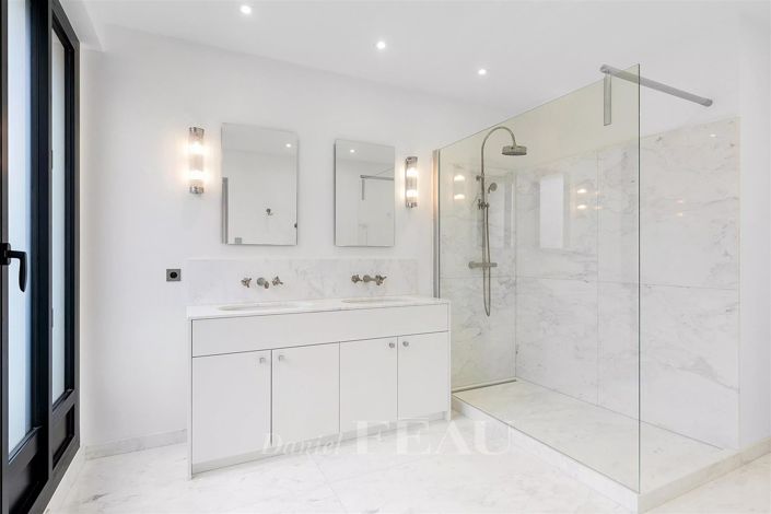 Image No.8-Appartement de 4 chambres à vendre à Paris