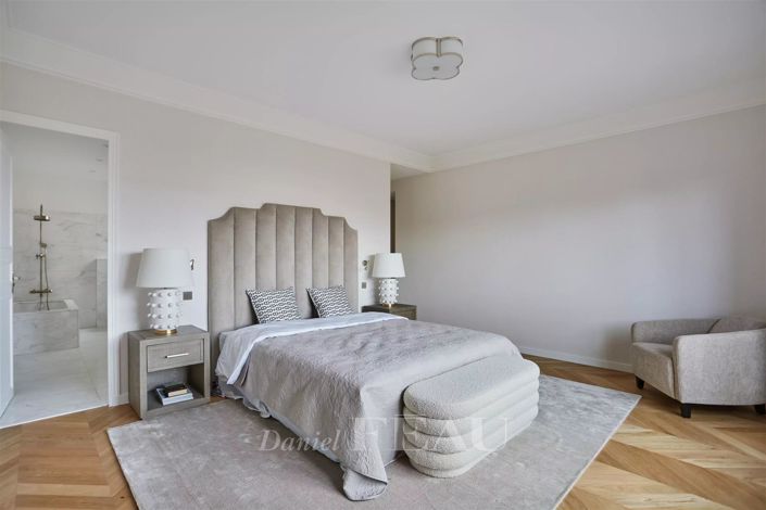 Image No.9-Appartement de 4 chambres à vendre à Paris