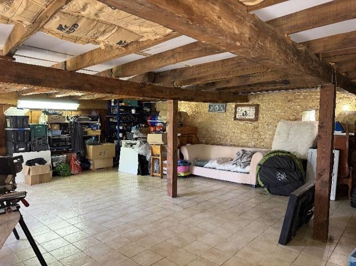 Image No.10-4 Bed House for sale