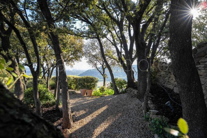 Image No.10-3 Bed House for sale