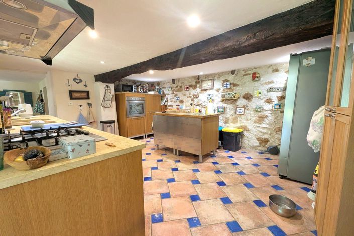 Image No.12-4 Bed House for sale