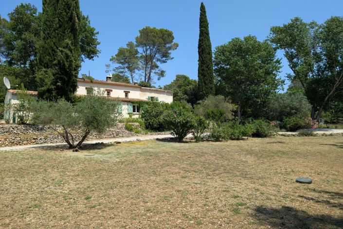 Image No.2-4 Bed House for sale