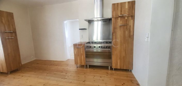 Image No.4-4 Bed Property for sale