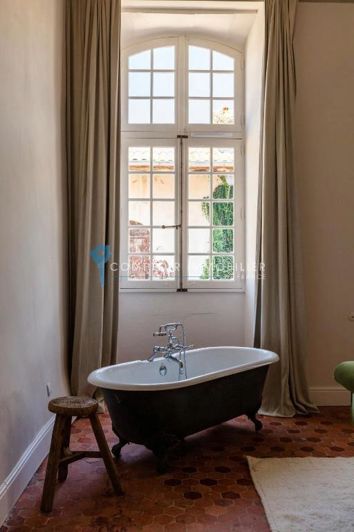 Image No.18-11 Bed House for sale