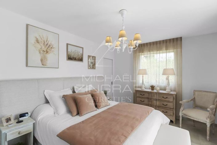 Image No.7-4 Bed House for sale