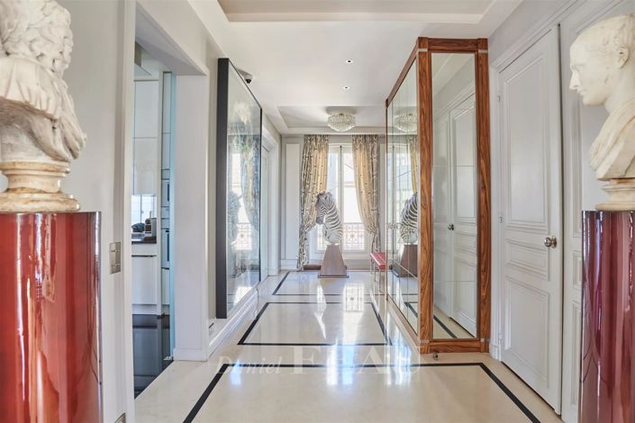 Image No.10-4 Bed Apartment for sale