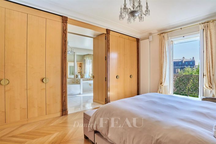 Image No.15-4 Bed Apartment for sale