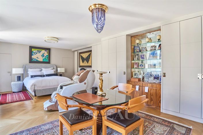 Image No.18-4 Bed Apartment for sale