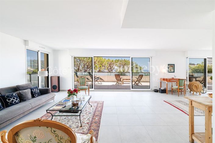 Image No.14-3 Bed Apartment for sale