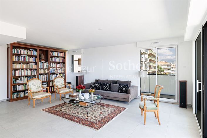 Image No.15-3 Bed Apartment for sale