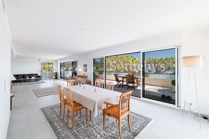 Image No.3-3 Bed Apartment for sale