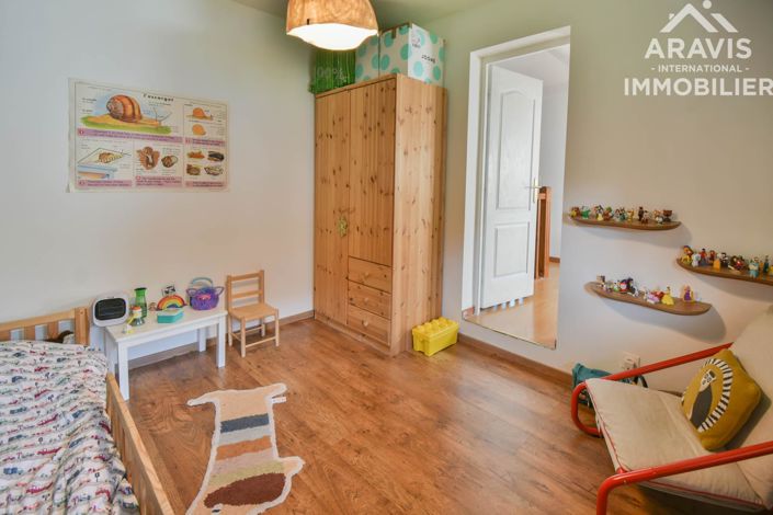 Image No.12-4 Bed House for sale