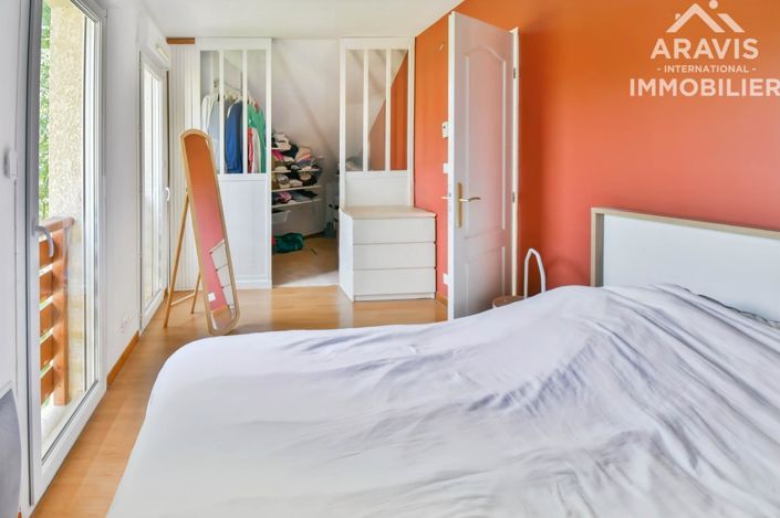 Image No.13-4 Bed House for sale