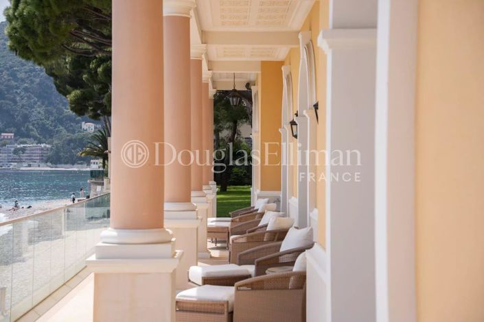 Image No.6-5 Bed House for sale