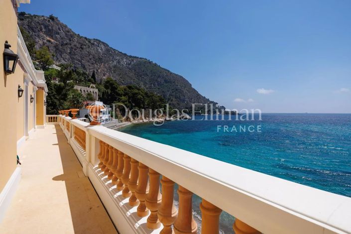 Image No.8-5 Bed House for sale