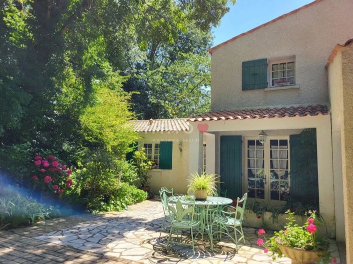 Image No.9-3 Bed House for sale