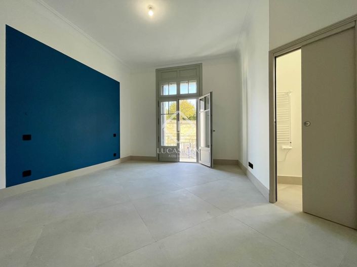 Image No.24-3 Bed Apartment for sale